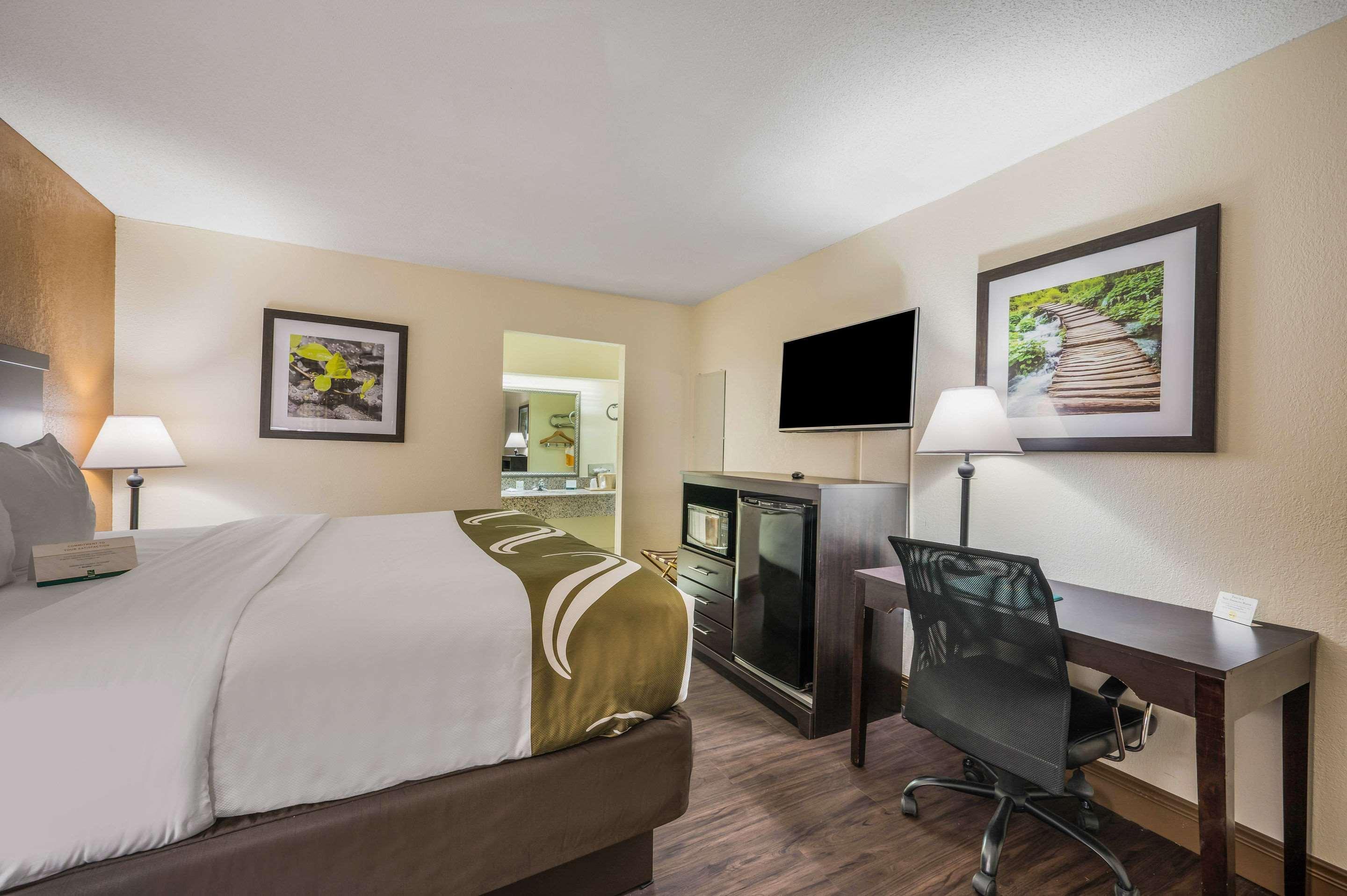 Quality Inn & Suites Corinth West Exterior photo