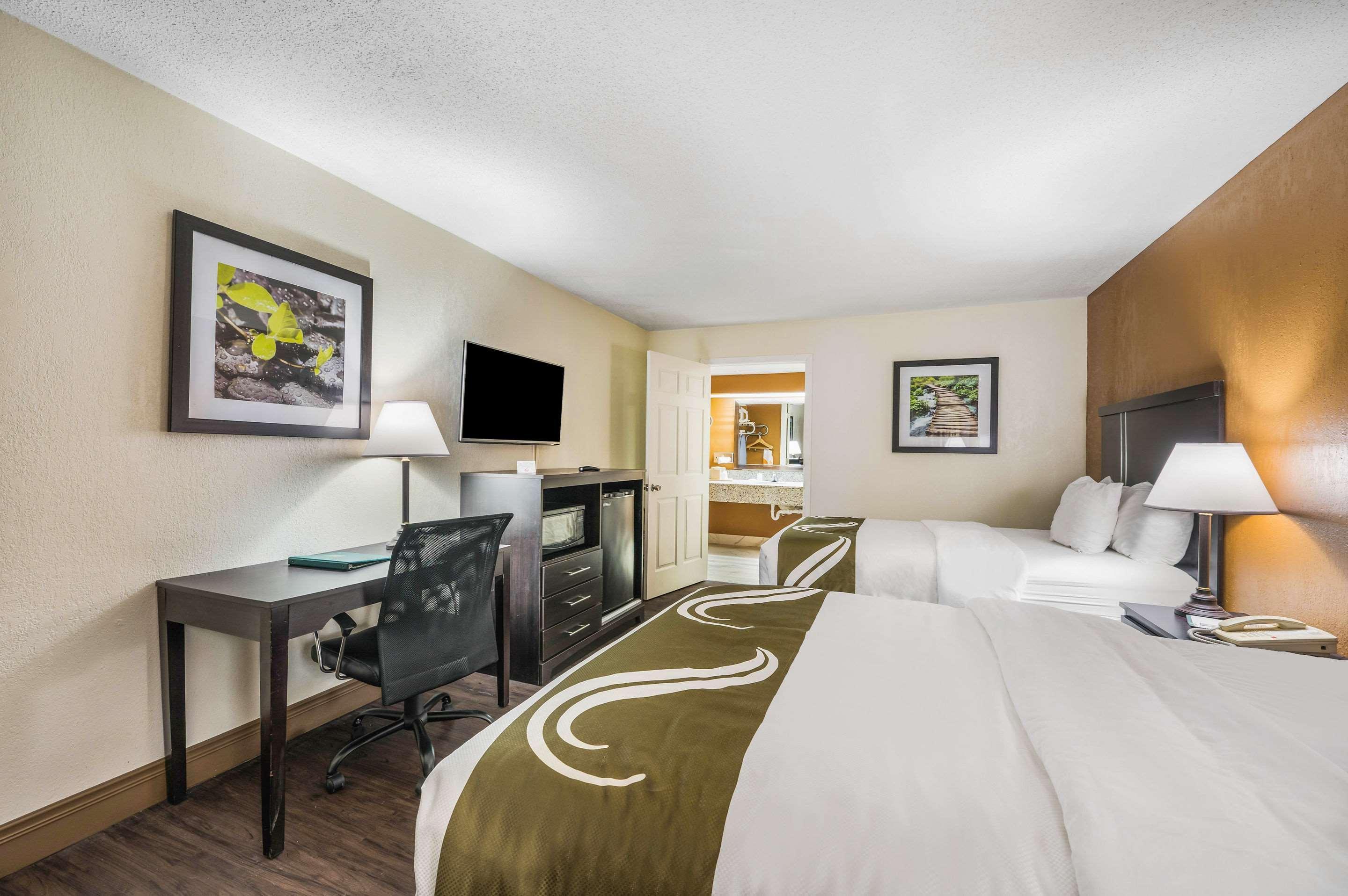 Quality Inn & Suites Corinth West Exterior photo
