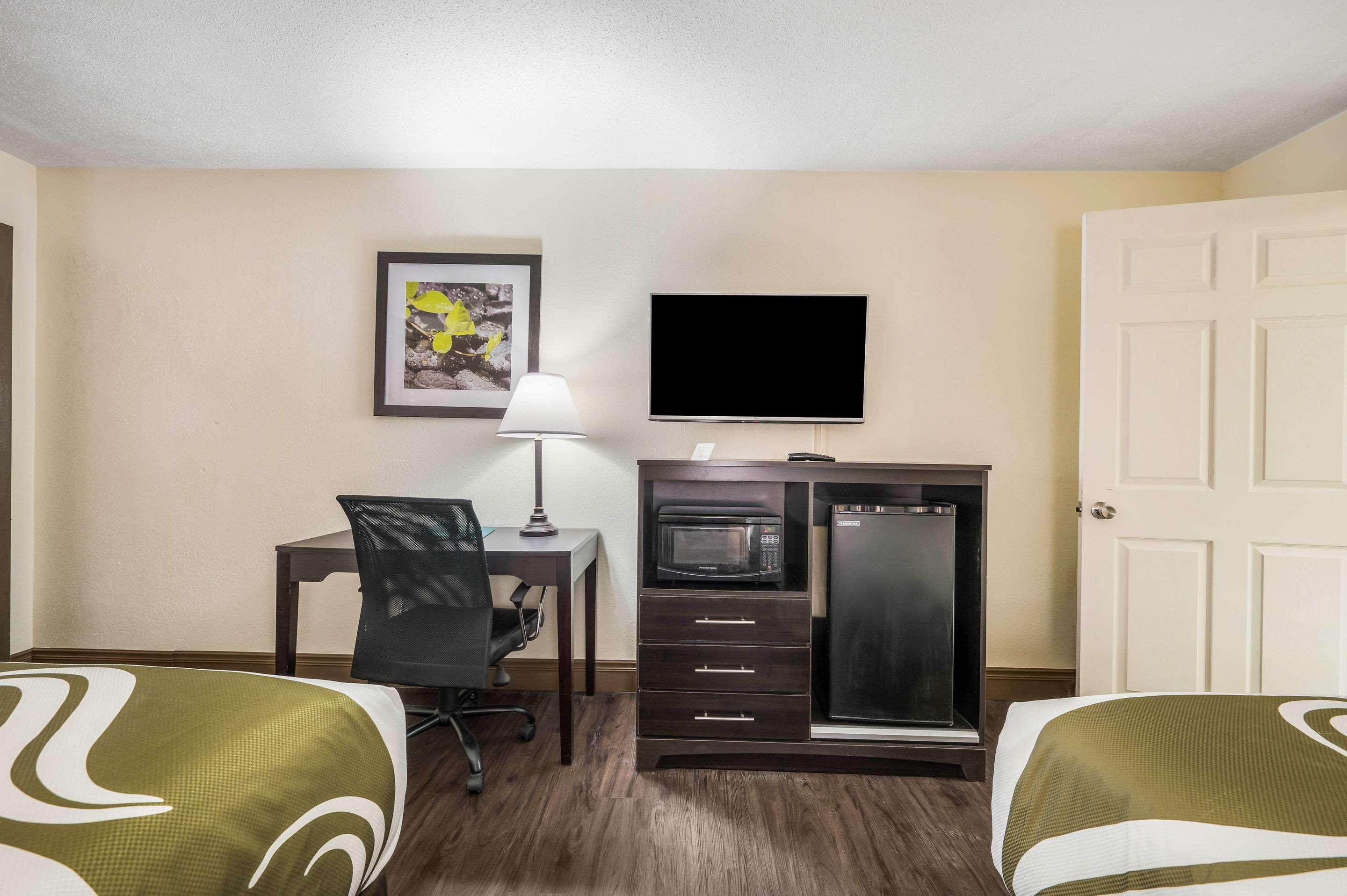 Quality Inn & Suites Corinth West Exterior photo